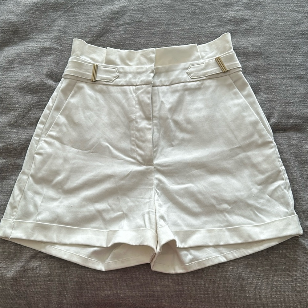 High rise white new shorts